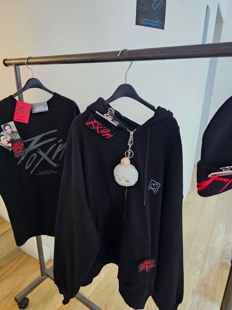 ATEEZ ミンギ センイル ポップアップ フーディー ジップアップ トレカなし