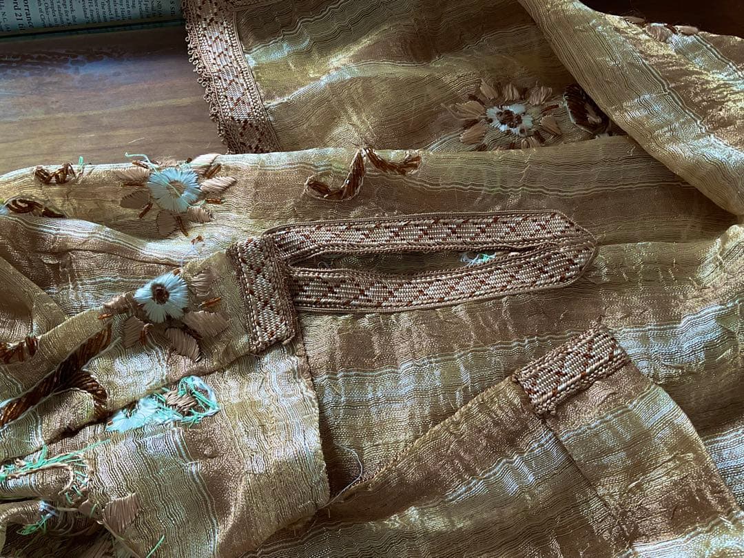 ヴィンテージ！モロッコ・マラケッシュ」の伝統衣装「ジェバラ(インナ−付)」