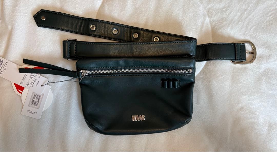 waac WOMENS カラーベルトバック　ウエストポーチ