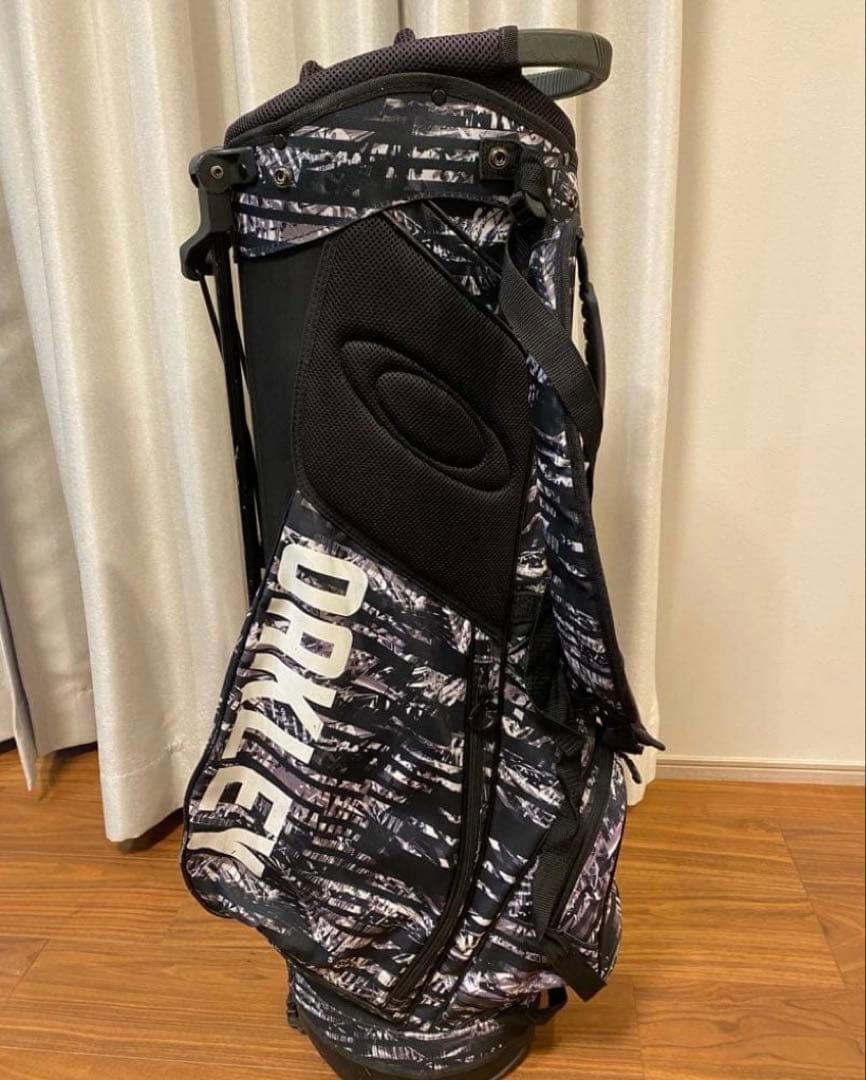 OAKLEY キャディバッグ ブラック/ホワイト