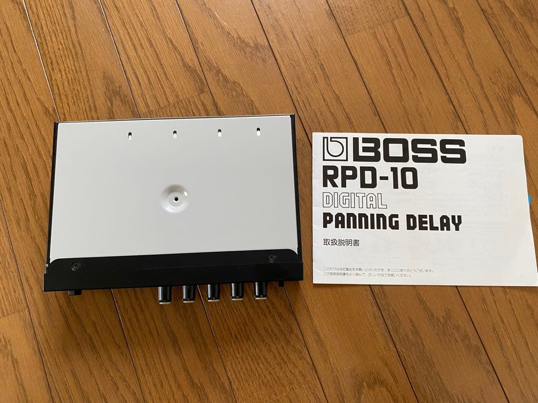 ギター BOSS PANNING DELAY