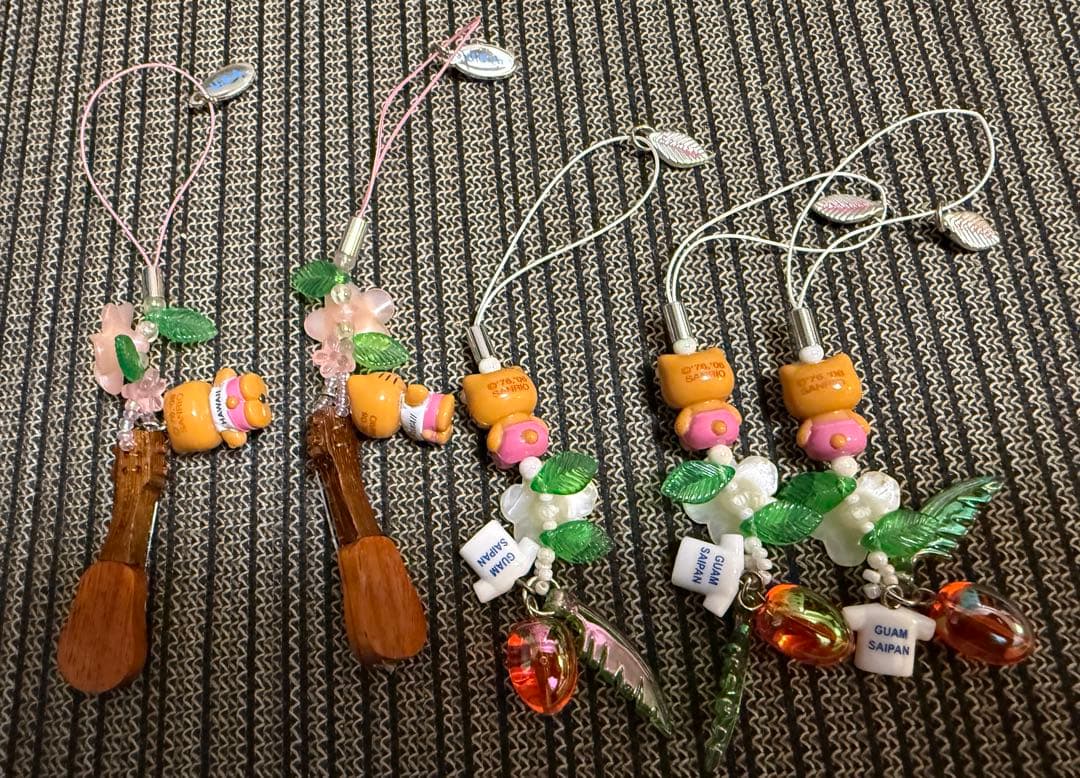 ご当地　日焼けキテイ ギターkitty 根付けストラップ グアムハワイ