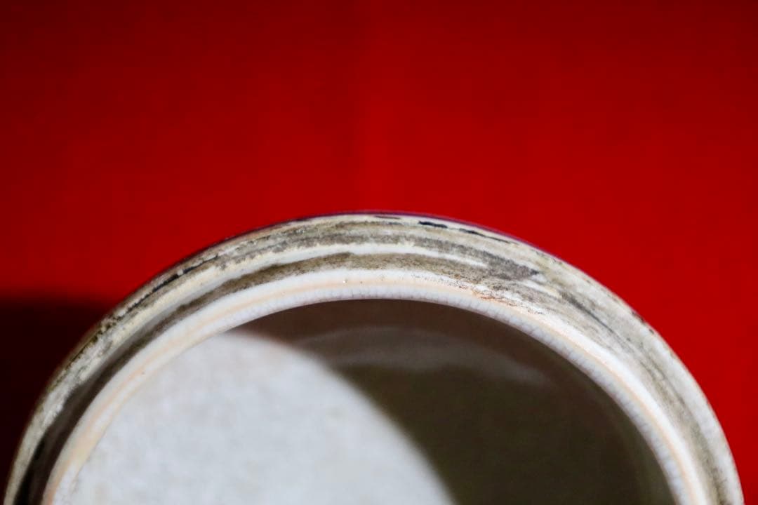 中国雑貨【古陶磁器　染付　蓋付小壺　花草模様　大清治年】