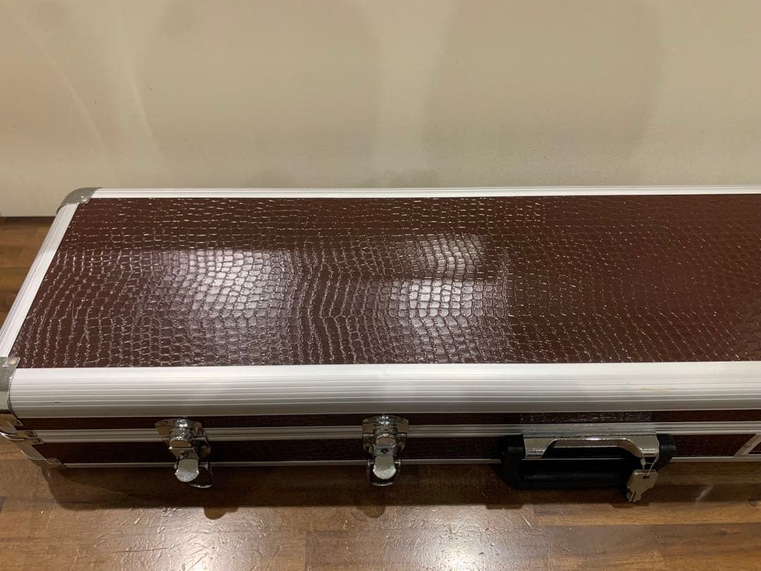 沖縄三線 ヘビ皮製 ケース付き