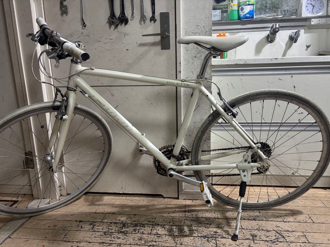 FUJI PALETTE フジのクロスバイク ホワイト