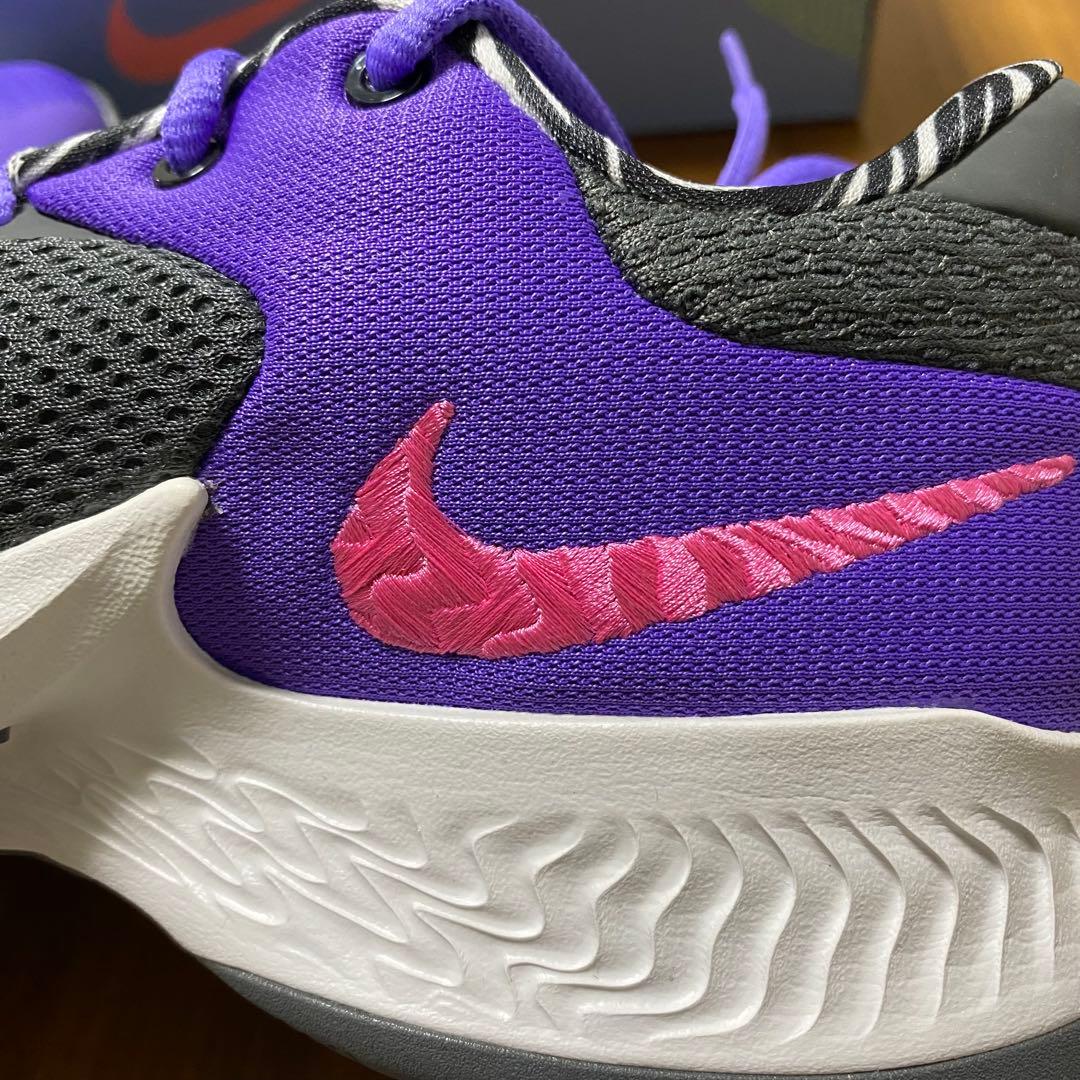 シューズ(男性用) NIKE ZOOM FREAK 4