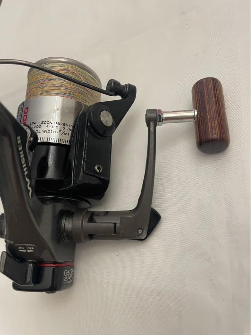 ❷Daiwa ダイワ ウイスカートーナメントSS-1000 リール