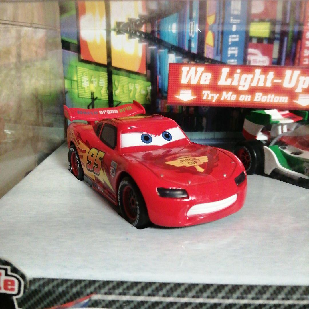 ダイキャストカーズ　ライトニングマックイーンVSフランチェスコベルヌーイ