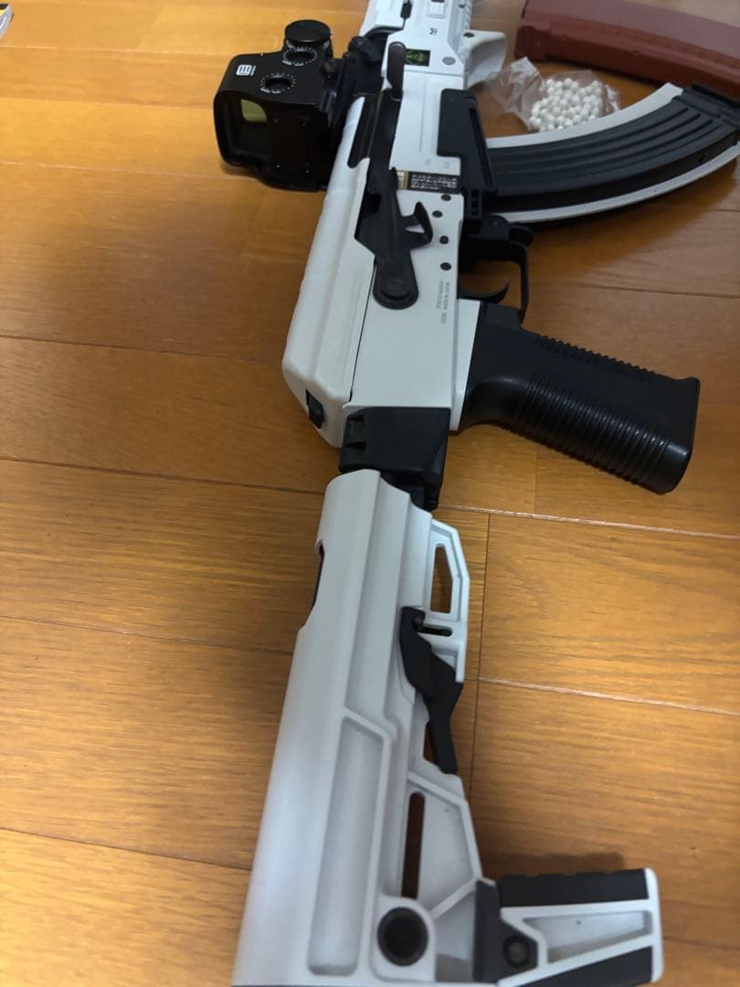 東京マルイ　次世電動ガン　AK ホワイトストーム　カスタム