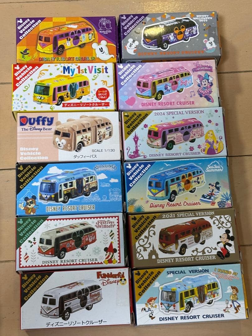 Disney Resort Cruiser ミニカーコレクション 46台