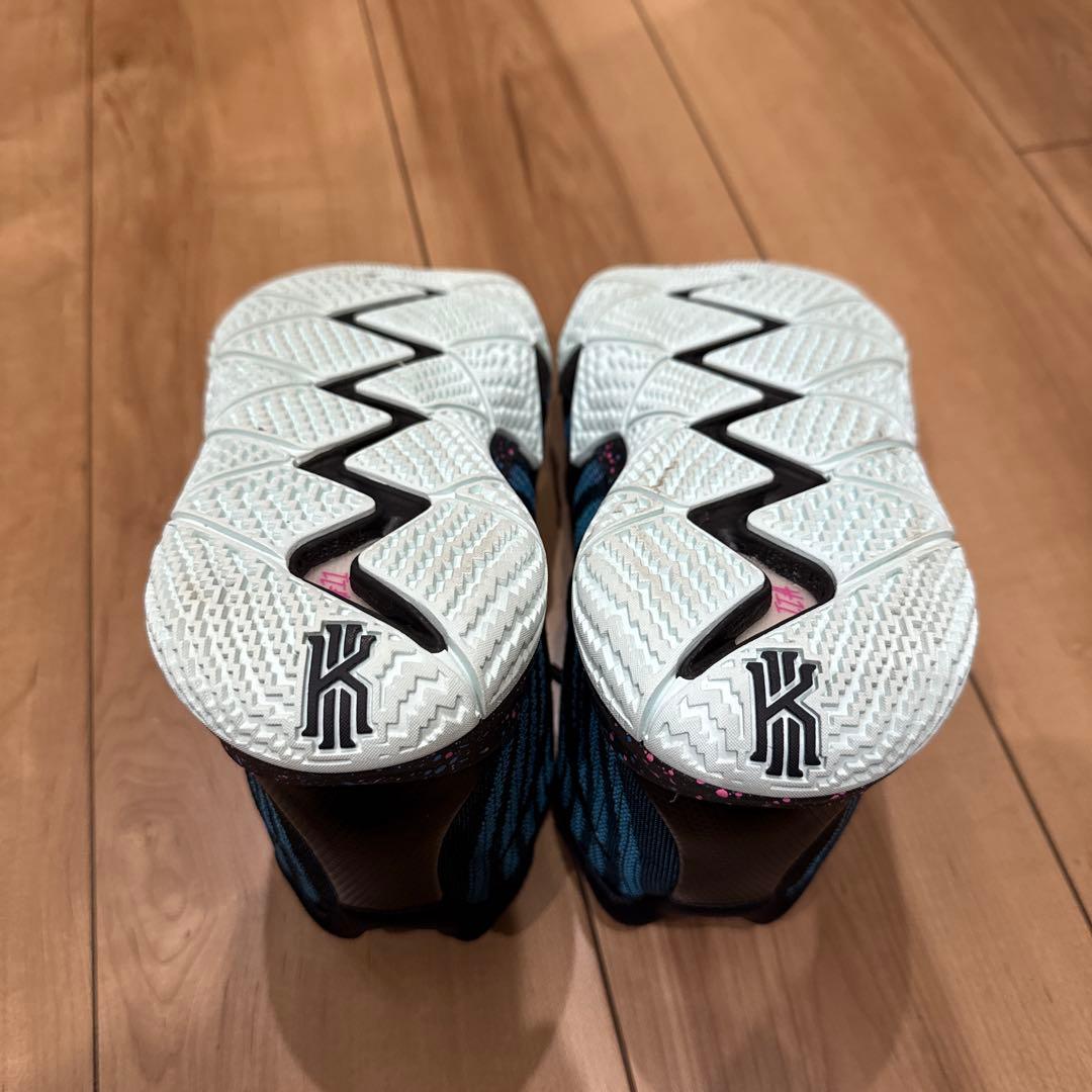 Nike Kyrie 4 日本未発売モデル
