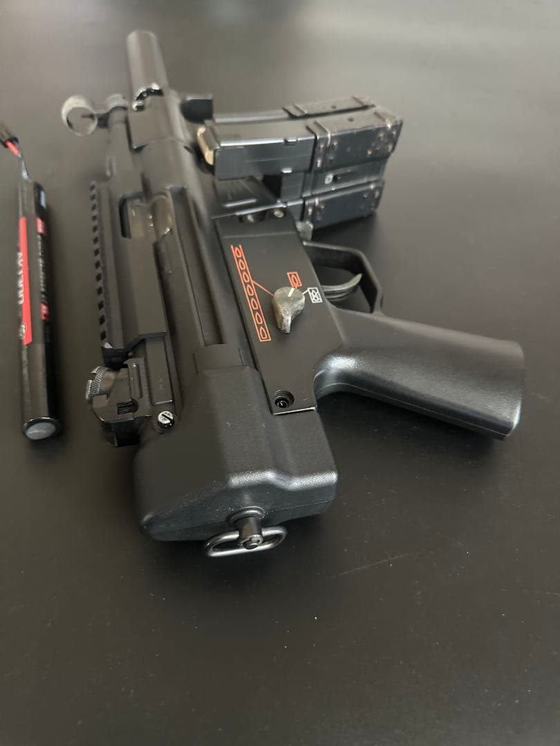 【週末セール】東京マルイHK MP5K HC サプレッサ、バッテリー