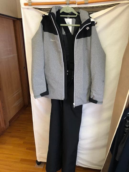 デサント スキーウェア  上下セット 美品