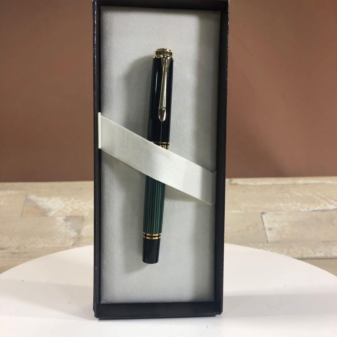 Pelikan 万年筆 M400 グリーン/ブラック　F 細時タイプ　未使用✨