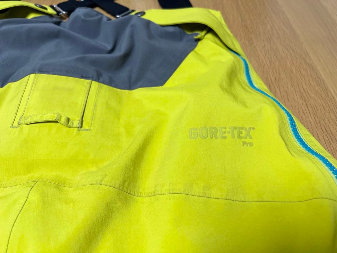 パタゴニア　W’sパウスレイヤービブ　XSサイズ