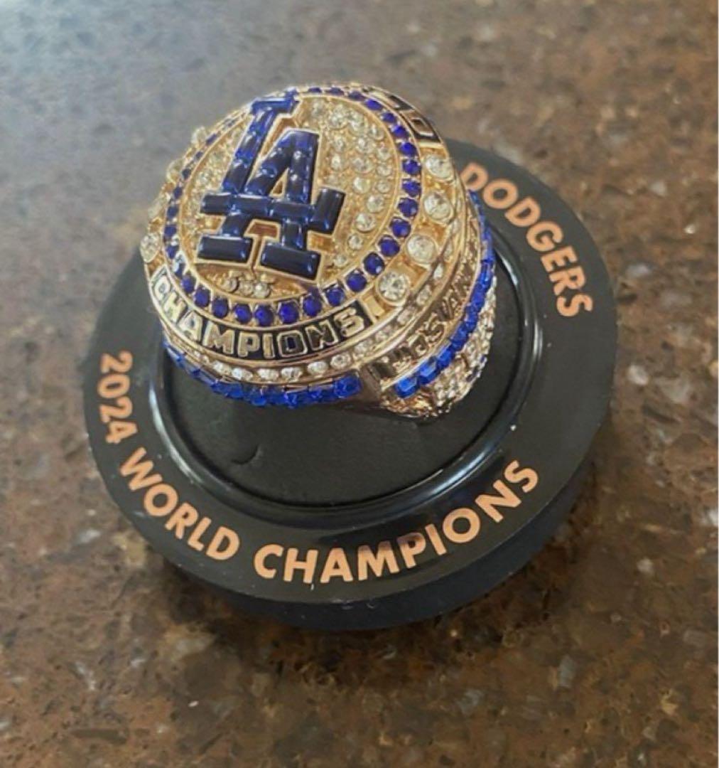 カーショー　リング　ワールドチャンピオン　ドジャース　来場者限定　8000個