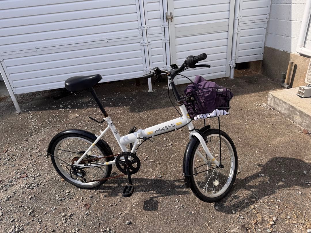 ホワイト折りたたみ自転車 前面バスケット付き(ソフトバンクホークス限定モデル)