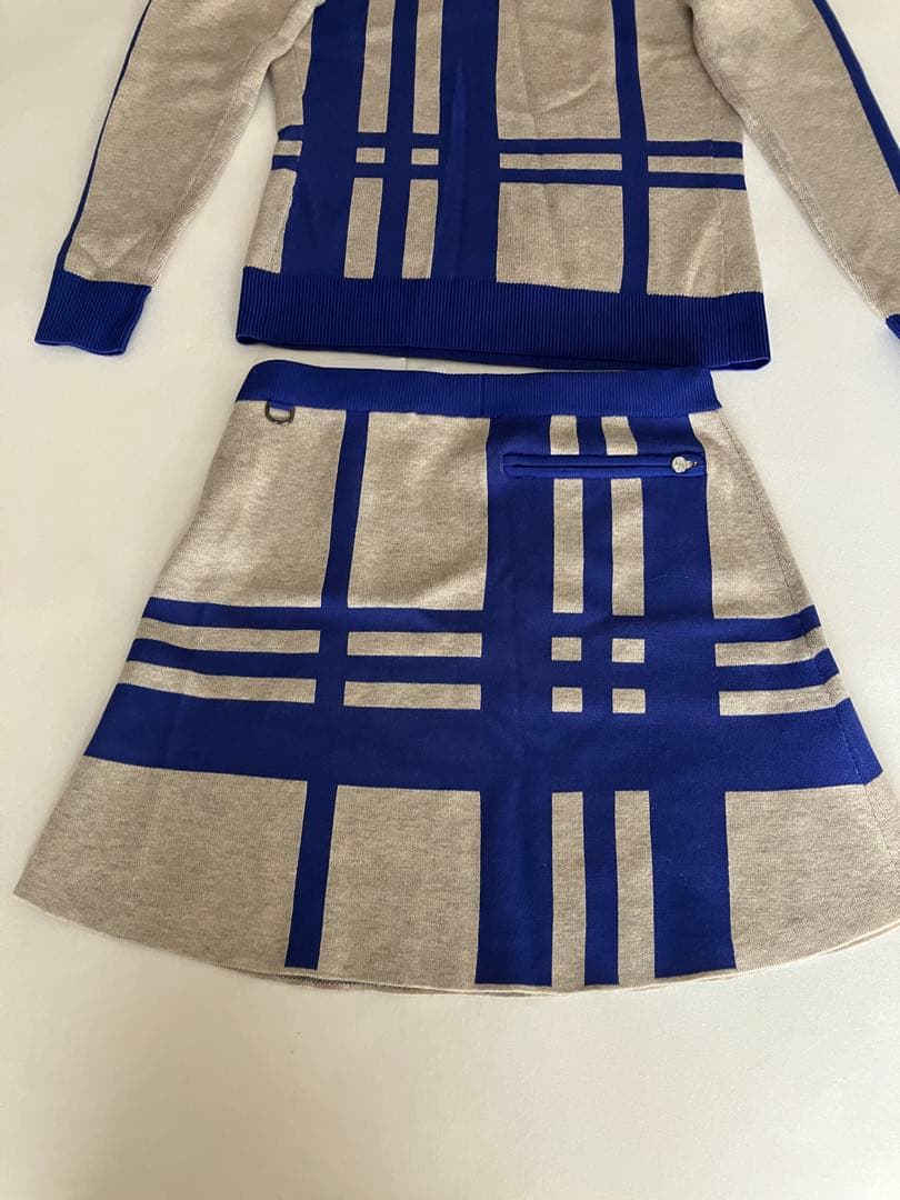 DESCENTEレディース ゴルフ ニットセットアップ グレー/ブルー