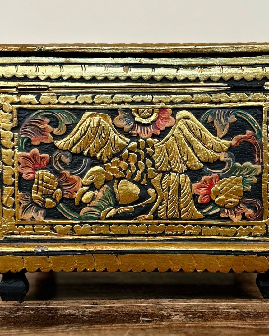 20世紀中期 アンティーク 木製宝箱 彩色金彩彫刻 蓋付き 小物入れ ビンテージ