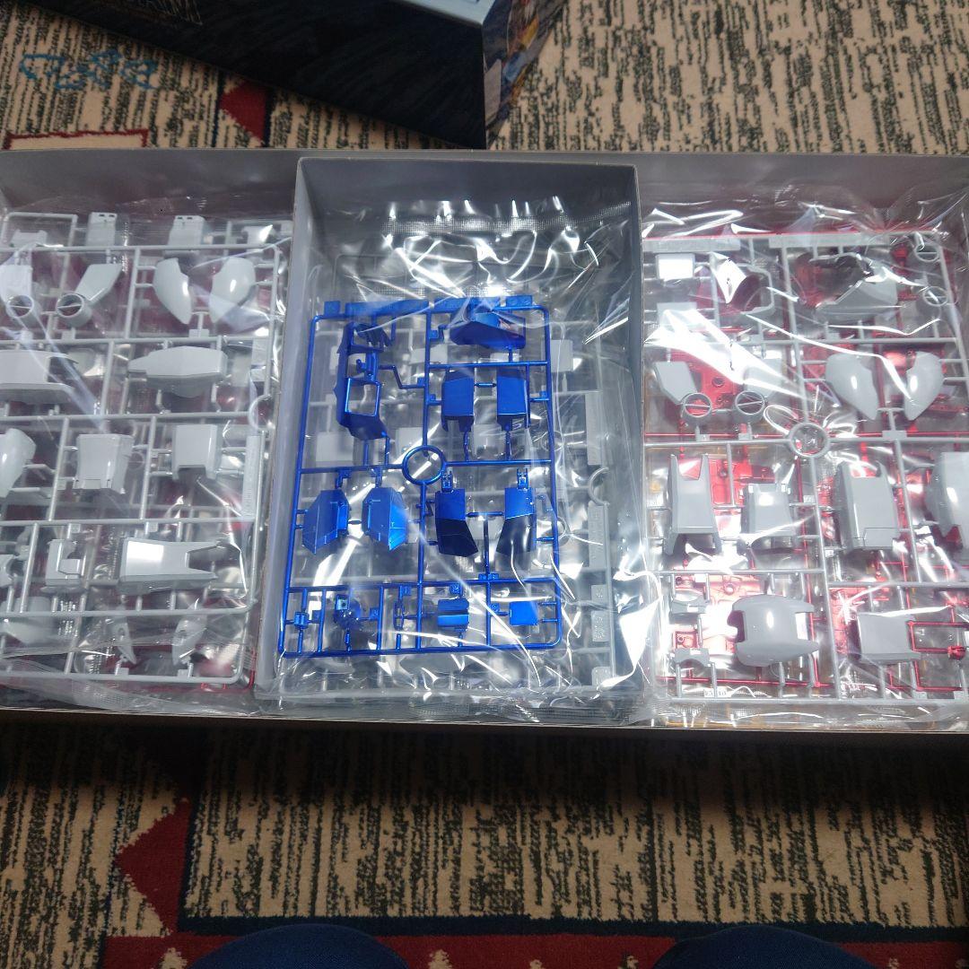 PG ガンダム　チタニウムフィニッシュ