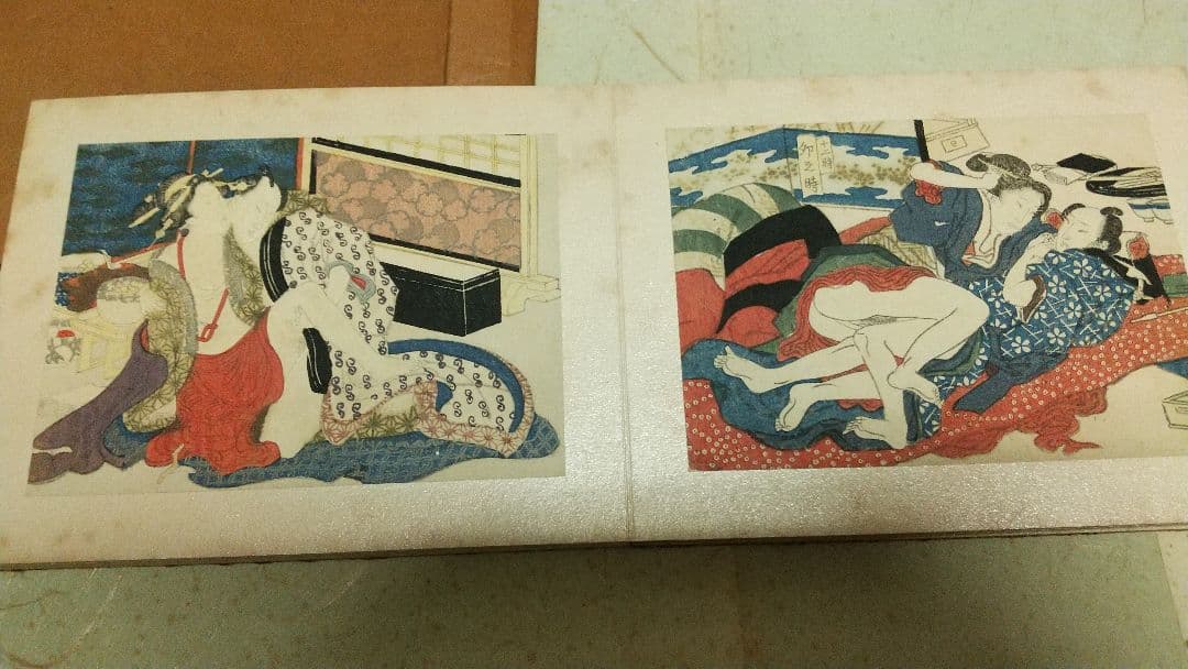 春画 浮世絵 小判 画帳貼り 24枚 枕絵 艶本 袖珍