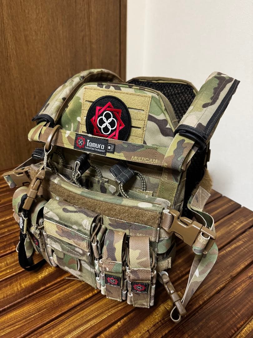 田村装備開発　UCR プレートキャリア マルチカム