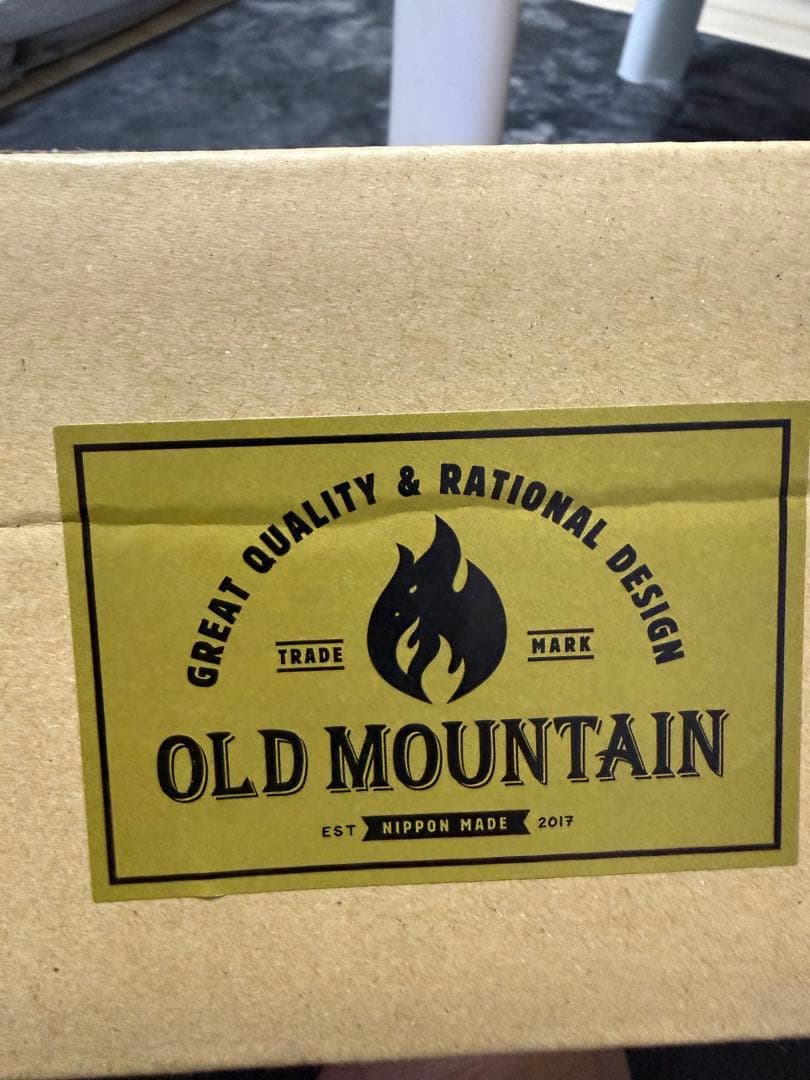 OLDMOUNTAIN kakemonoオールドマウンテン　カケモノ　ベージュ