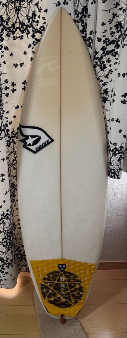 【希少サイズ】キッズ用　サーフボード 144cm ショートボード 19L