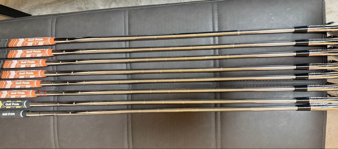 P7TW アイアンセット 8本　箱、手紙付