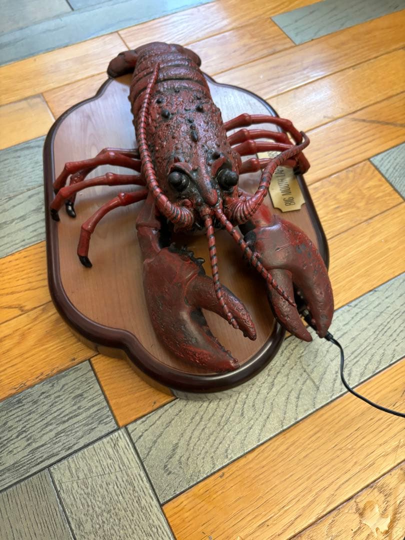ロブスターの歌って踊るおもちゃ　BIG MOUTH LARRY LOBSTER