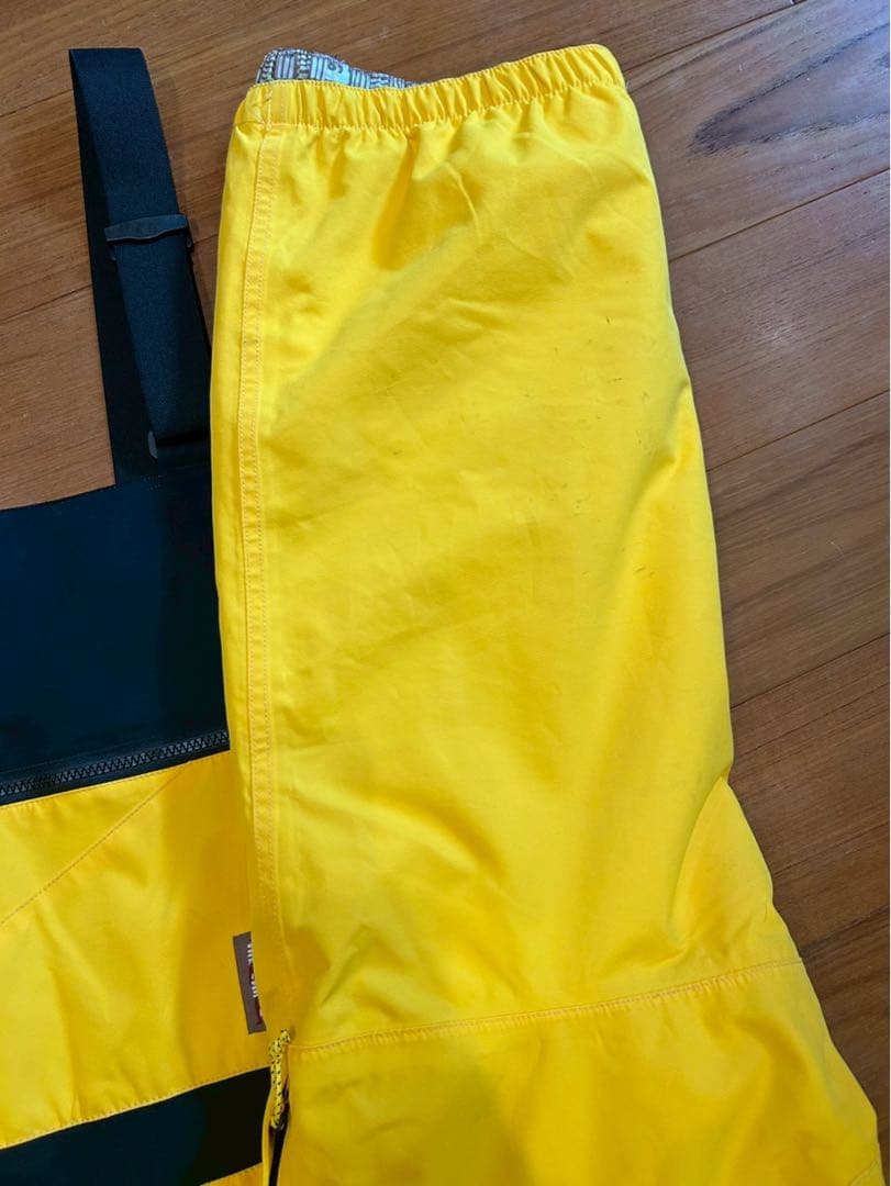 686 infidRY スノーボードウェア Lサイズ　ビブパンツ