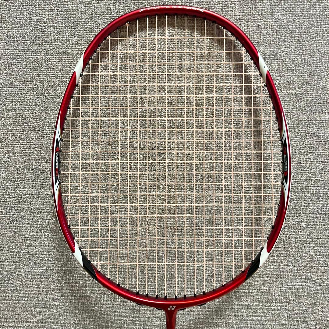 廃盤品 ARCSABER 10 レッド バドミントンラケット