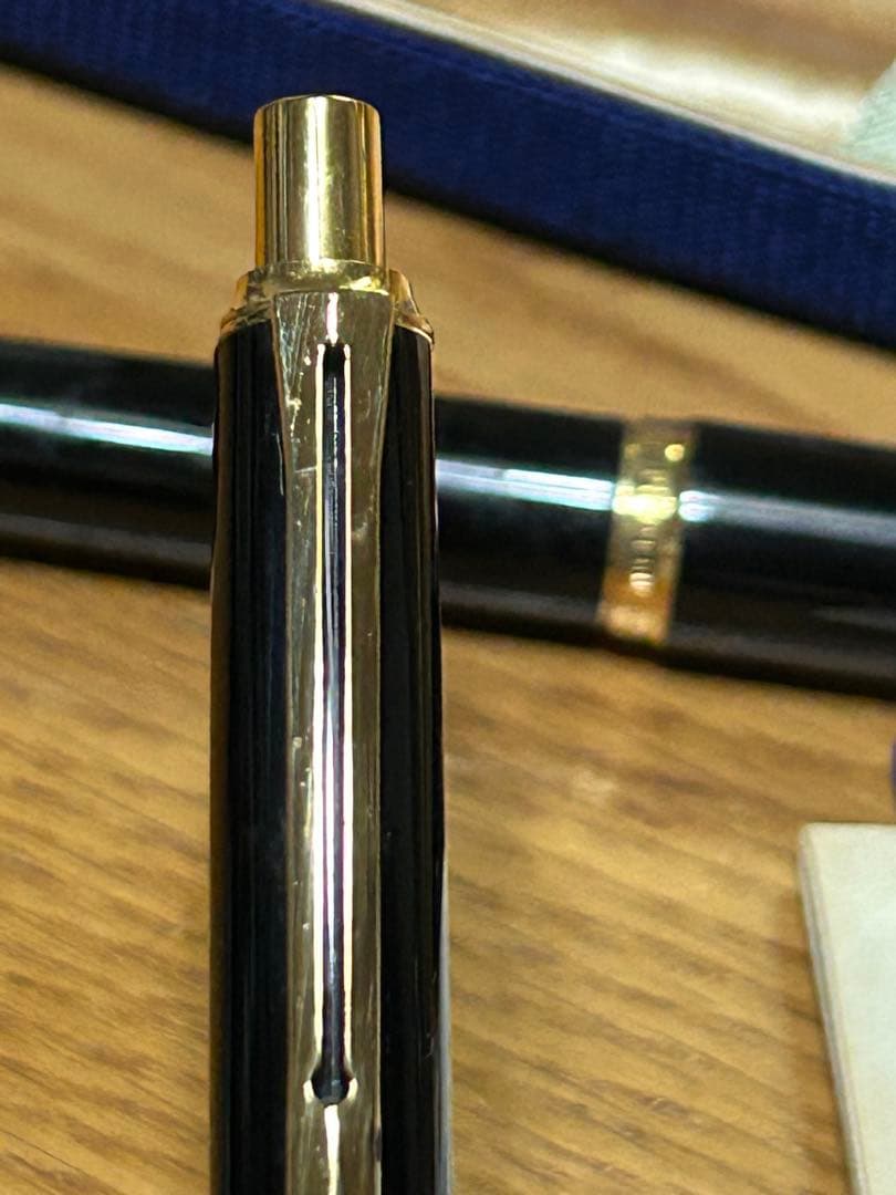 PILOT 万年筆 黒 金ペン先&ボールペン