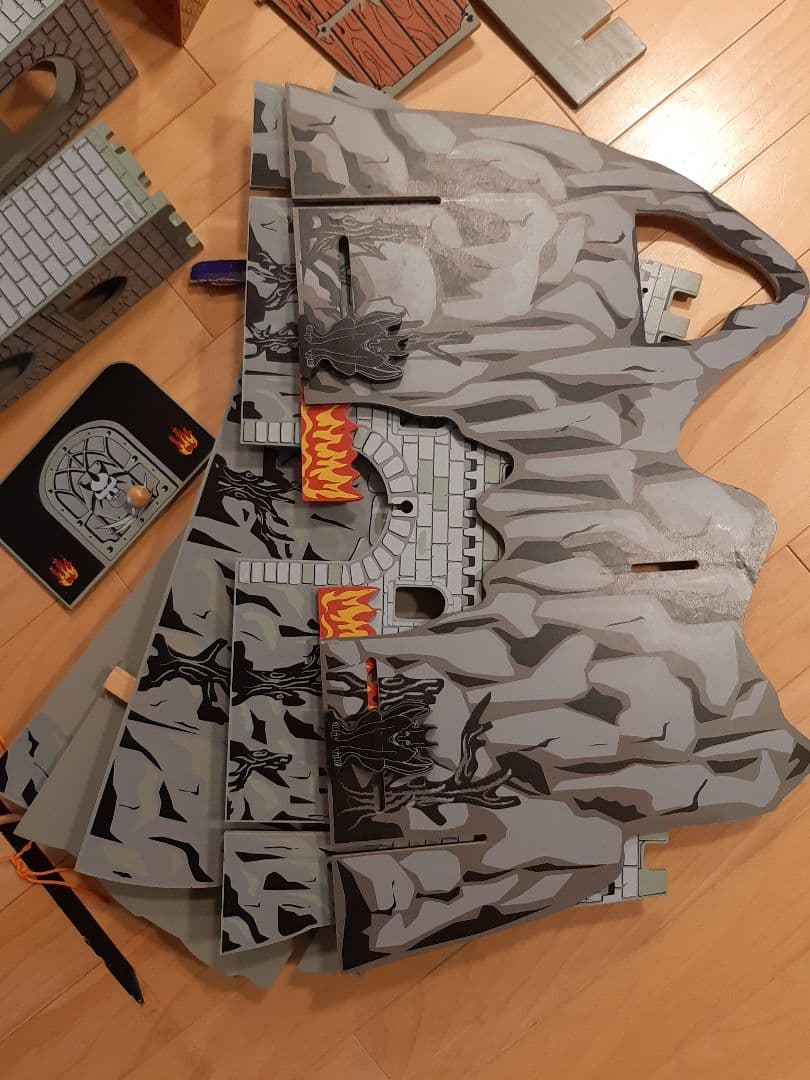 大きな 城　キャッセル　木のおもちゃ　イマジナリウム　Castle