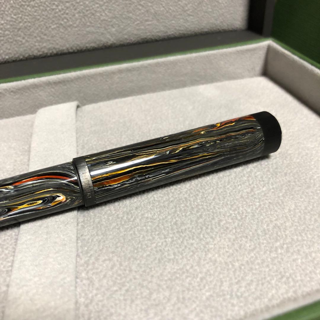 300本限定 新品未使用 モンテグラッパ 万年筆 ゼロ メテオシャワー ニブF