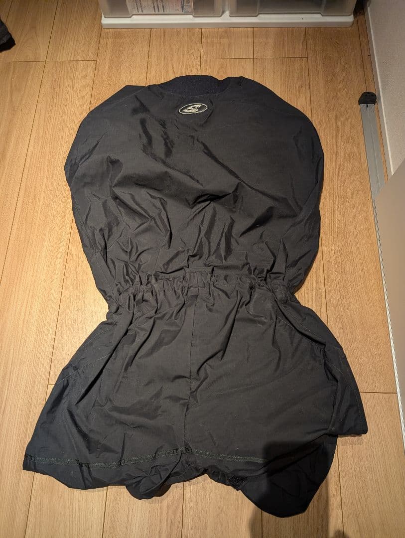 ストールクイスト　セミドライスーツ　使用回数3回　カヤックフィッシング