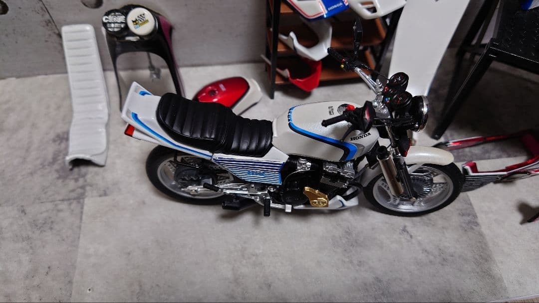 1/12完成品CBX400F 550カラーカスタム
