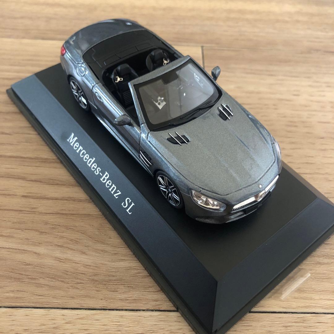 メルセデス ベンツ ミニカー フィギュア