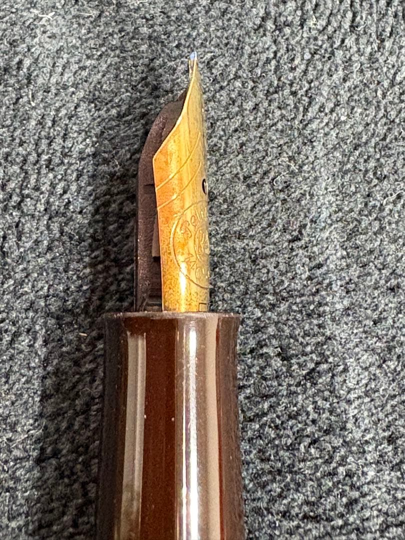 Pelikan 万年筆 ブラウン