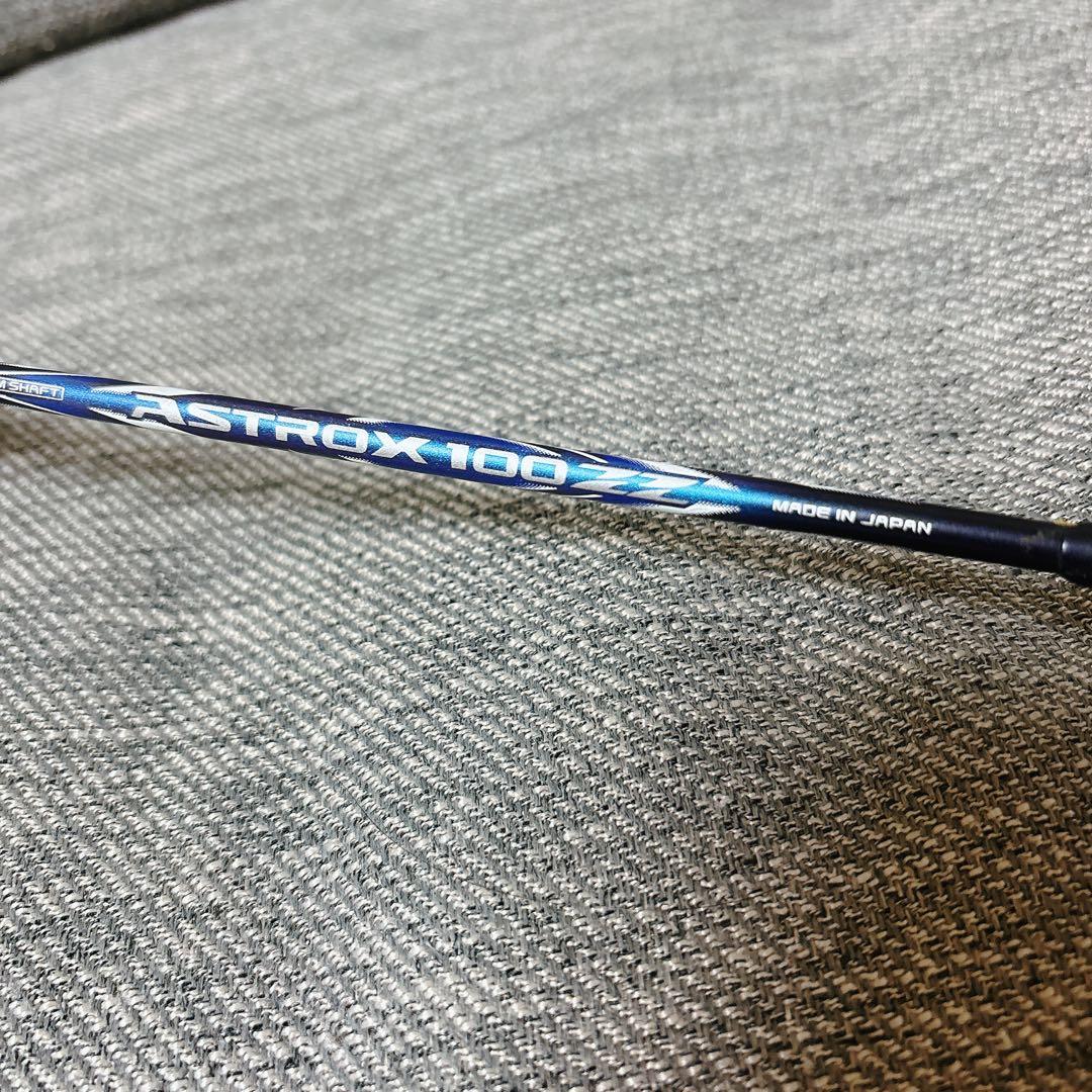 バドミントンラケット ヨネックス　アストロクス100zz 3UG5 希少品