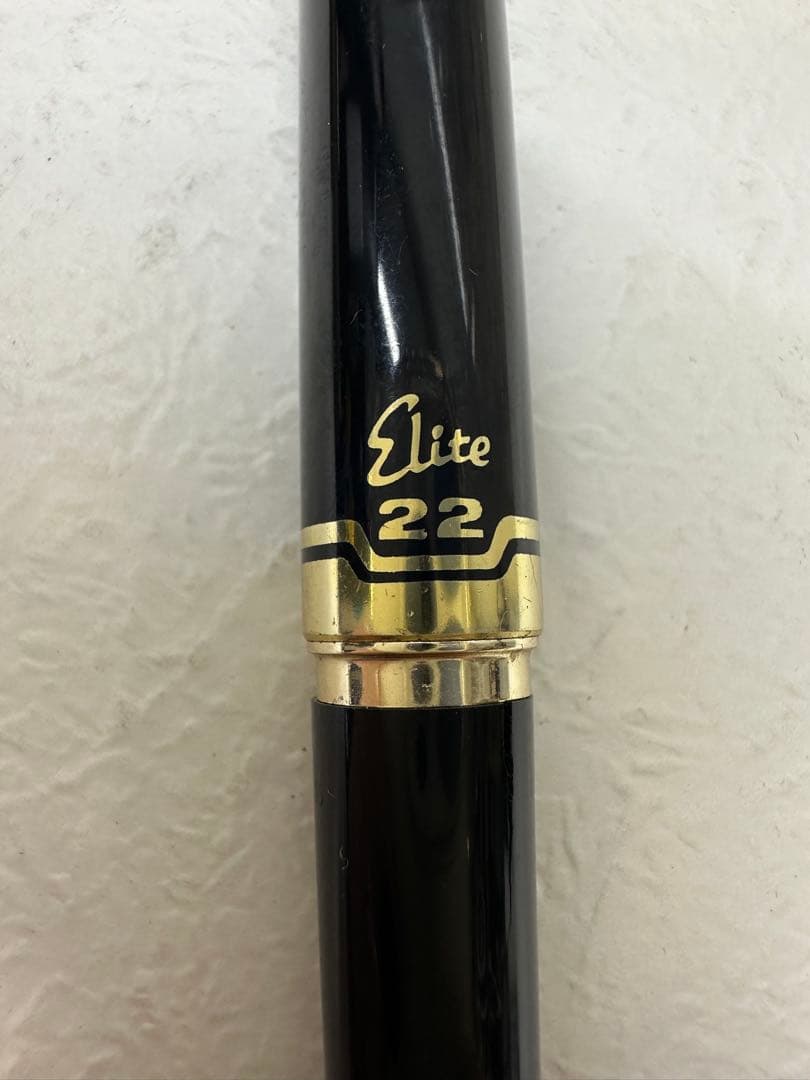 Pilot Elite 22 万年筆 ペン先22K刻印
