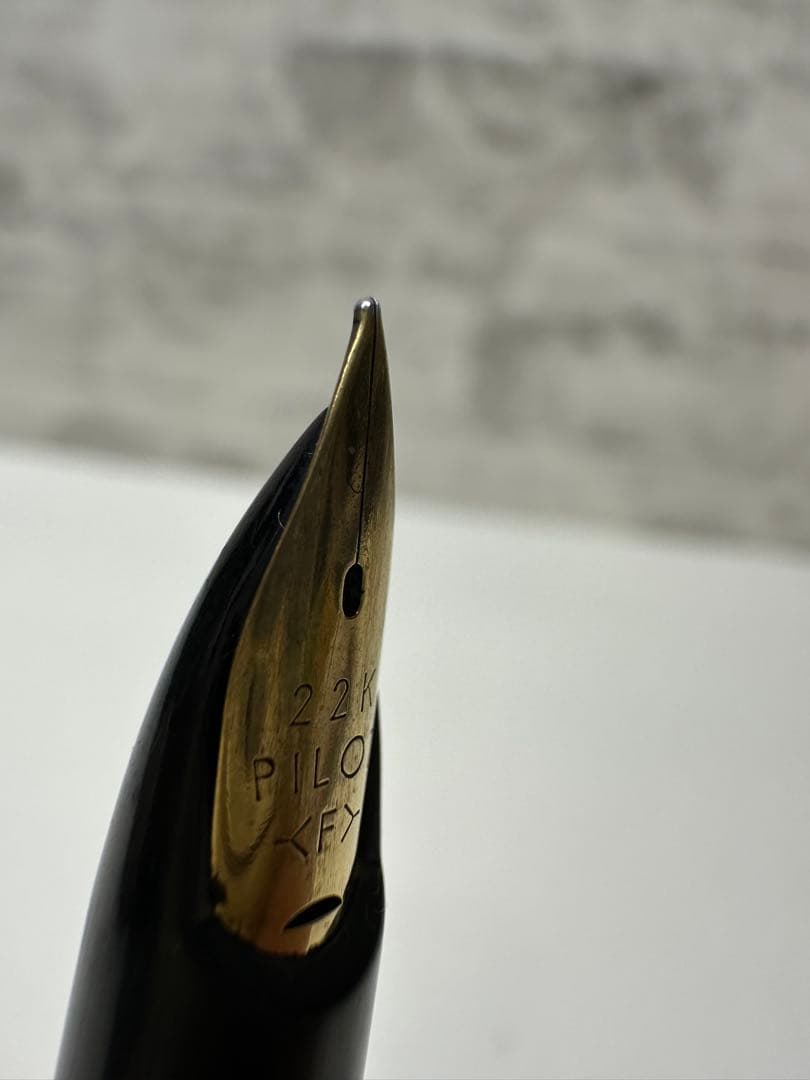 Pilot Elite 22 万年筆 ペン先22K刻印