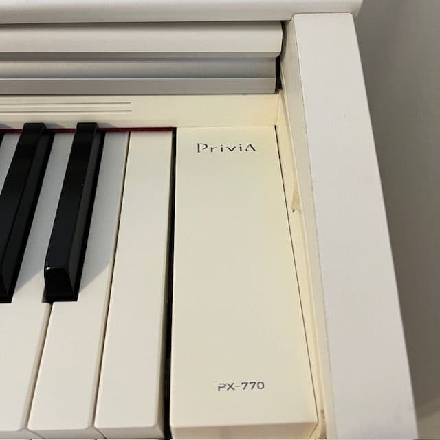 高知市　手渡し☆CASIO　Privia　PX770 電子ピアノ　21年製