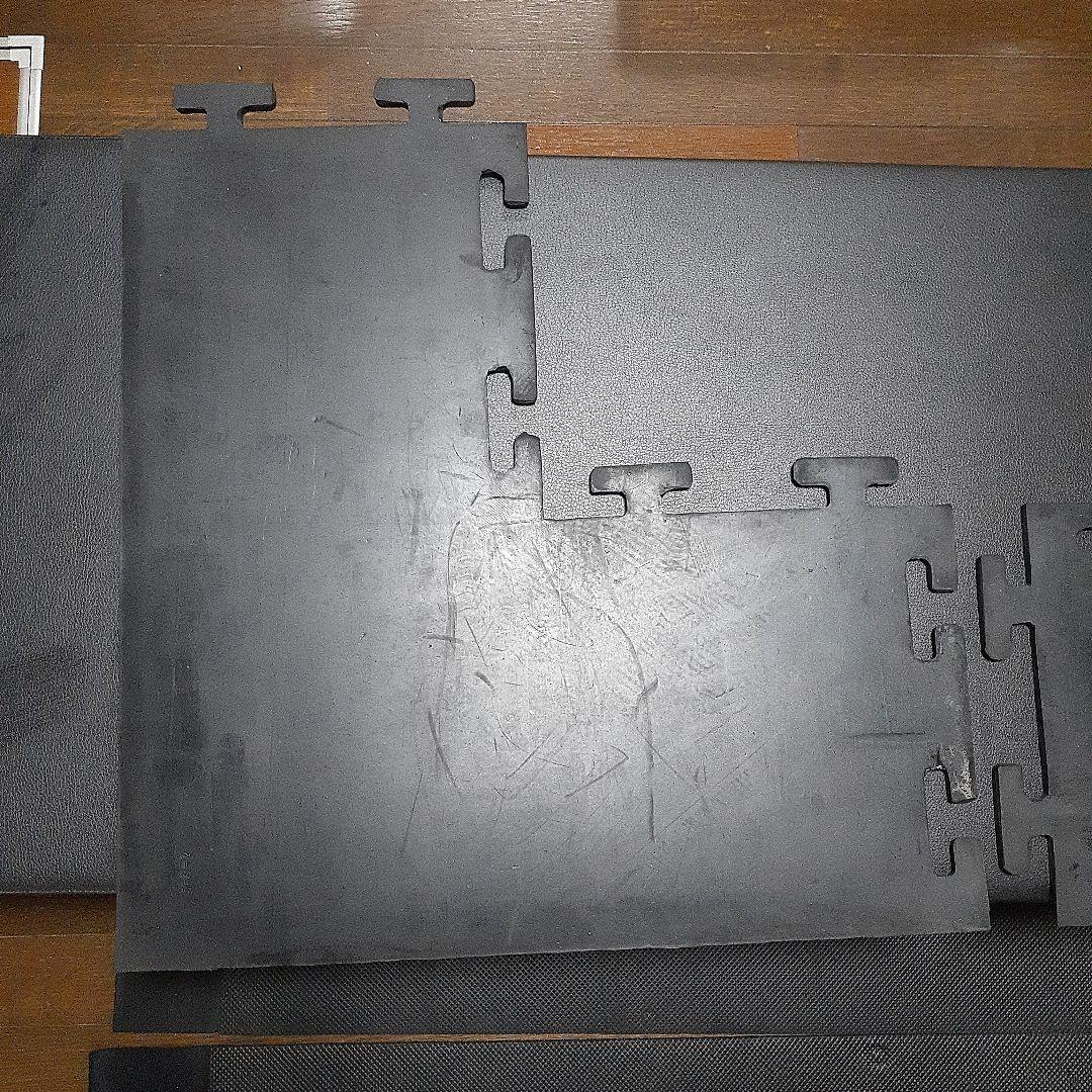 IVANKO(イヴァンコ) ブラックラバーフロアマット　コーナー2枚