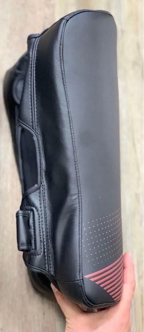 カーフキックミット ダブル左右利用できます