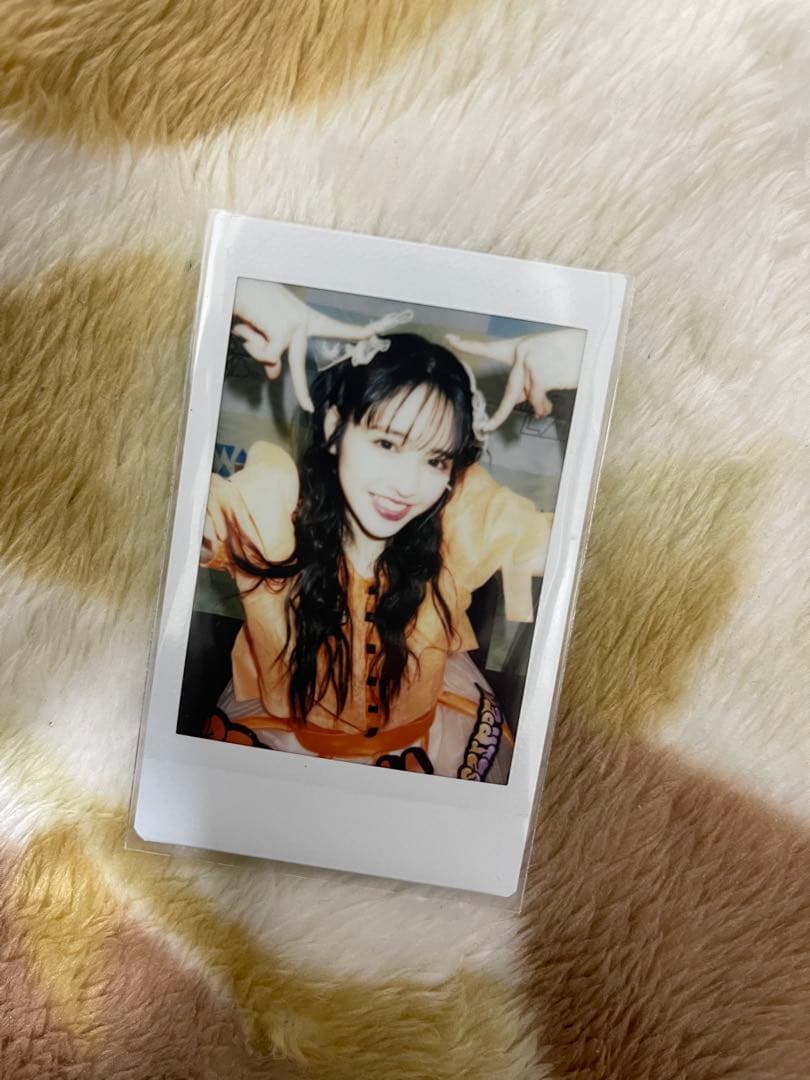 鎮西寿々歌　チェキ