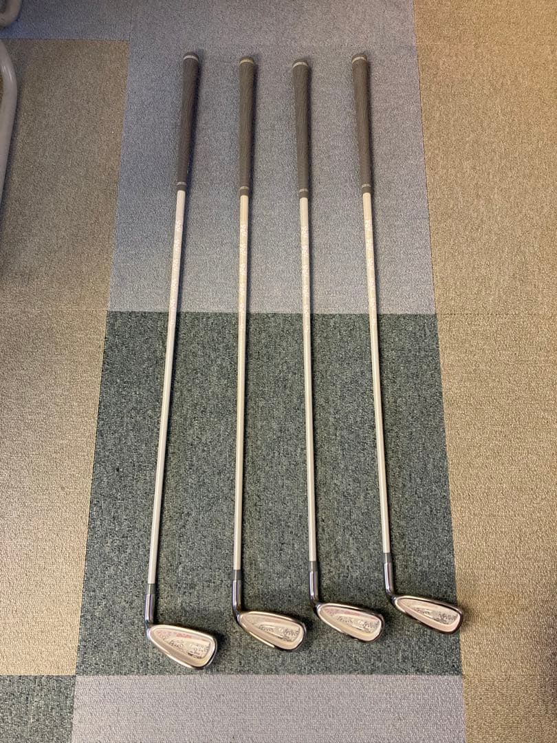 IGNIO イグニオ　ゴルフ キャディバッグ　クラブ4本　セット売り