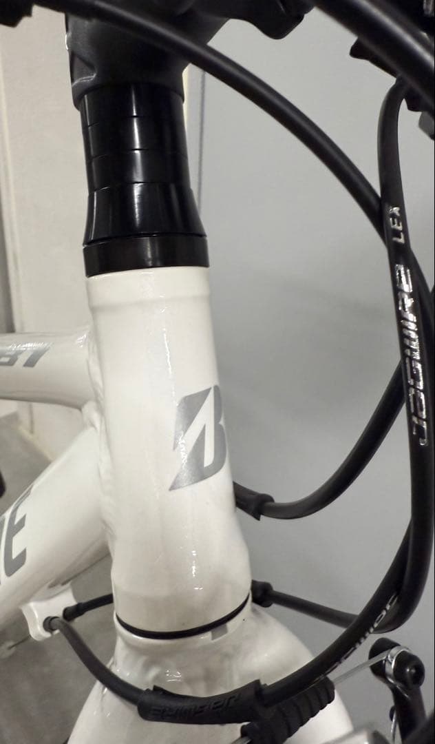 美品 BRIDGESTONE クロスバイク XB1 スノーホワイト