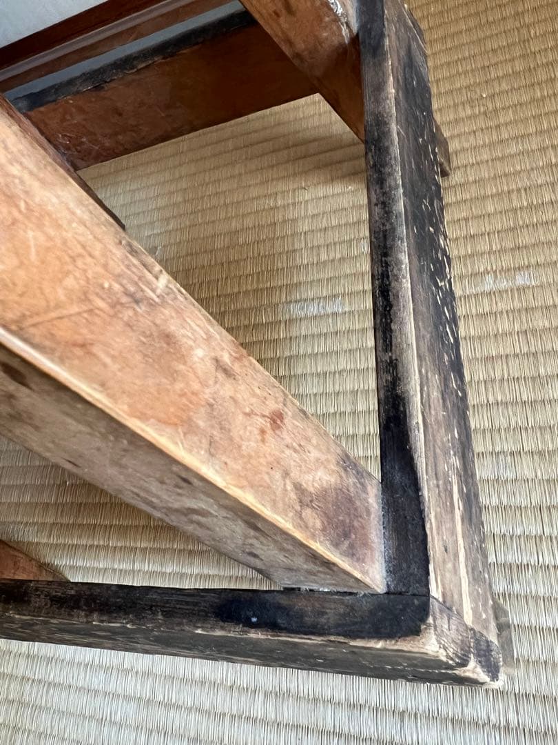 アンティークチェア　無垢材　木製　昭和レトロな学校の椅子　スツール　花台