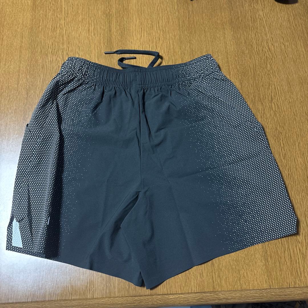 ウェア on Court Shorts Black | Dim